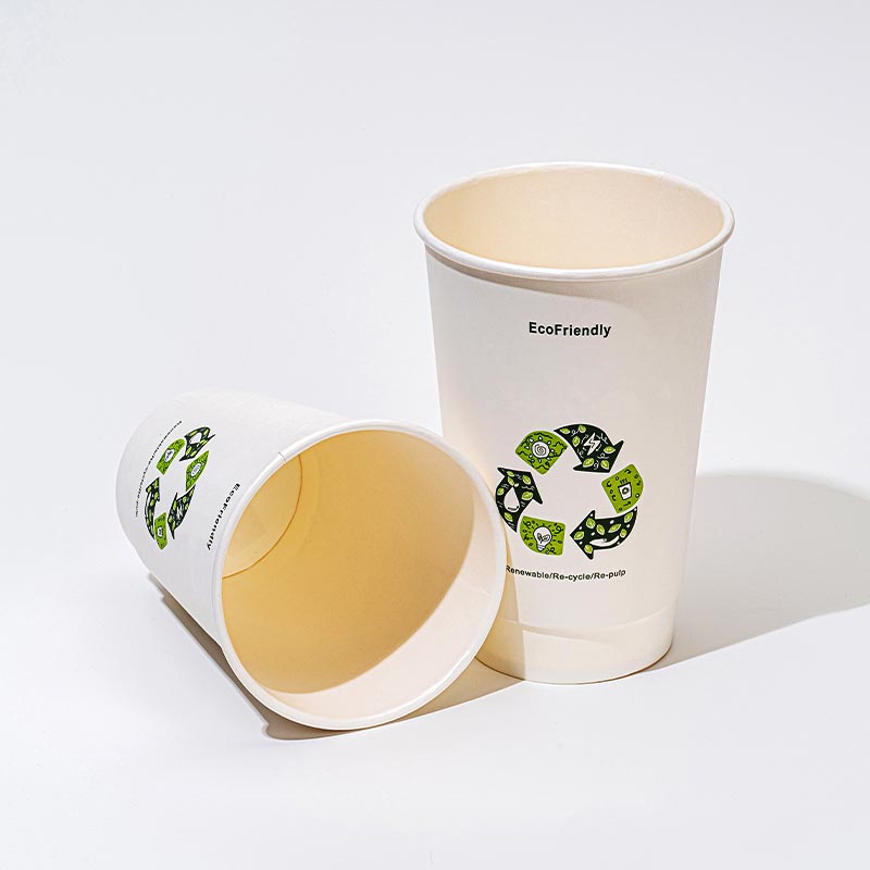 Waterige drinkbeker voor scholen en cafetaria's